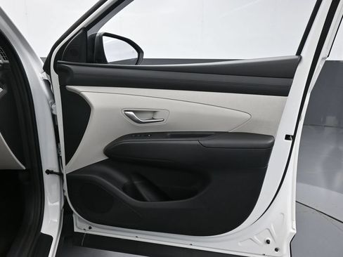 Used 2025 Hyundai Tucson SEL AWD/4WD image 35