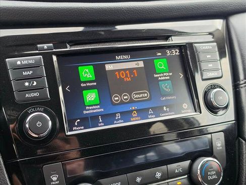 Used 2018 Nissan Rogue SL AWD/4WD image 29