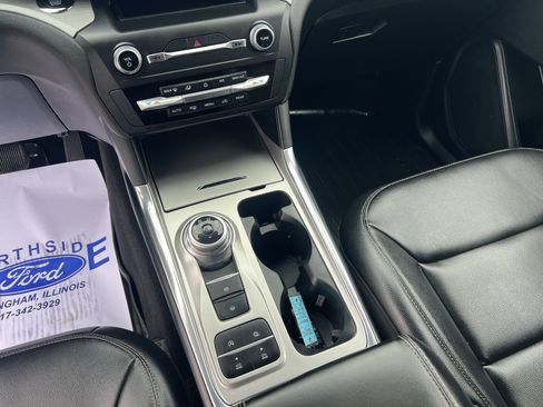 Used 2020 Ford Explorer XLT image 20