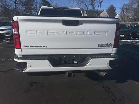 Used 2020 Chevrolet Silverado 2500 High Country w/ Z71 Off-Road Package image 2