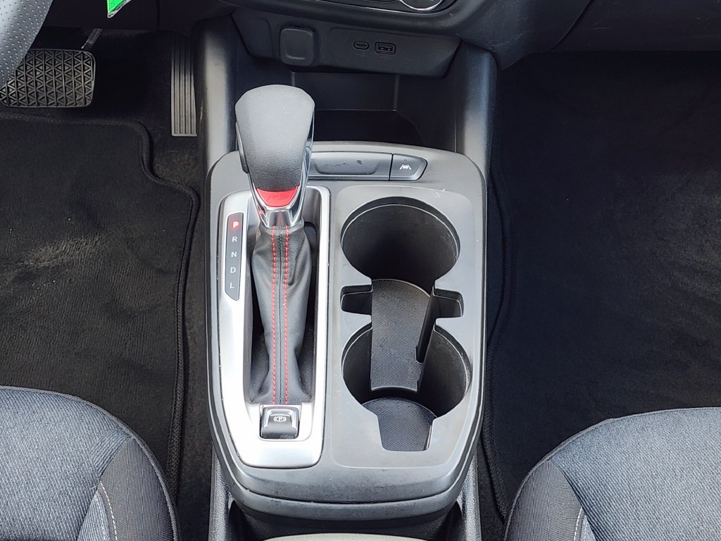 Certified 2024 Chevrolet Trax RS w/ Driver Confidence Package FWD image 19
