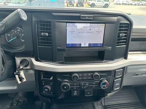 Used 2025 Ford F250 XL w/ 360-Degree Camera Package AWD/4WD image 17