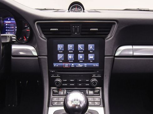 Used 2017 Porsche 911 Carrera S image 36