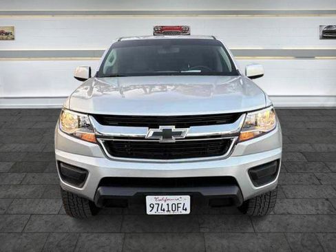 Used 2018 Chevrolet Colorado W/T w/ Custom Special Edition RWD image 2