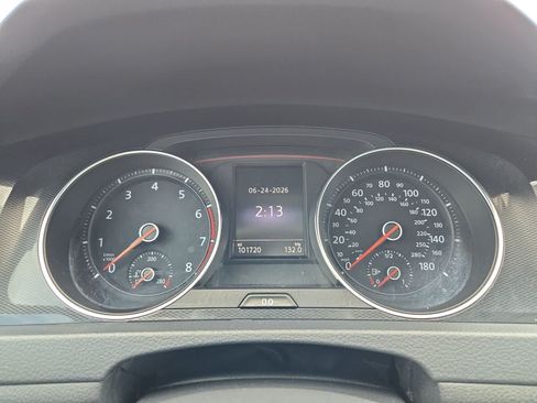 Used 2015 Volkswagen GTI SE FWD image 31
