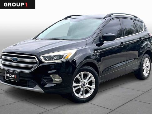 Used 2017 Ford Escape SE w/ SE Leather Comfort Package image 1