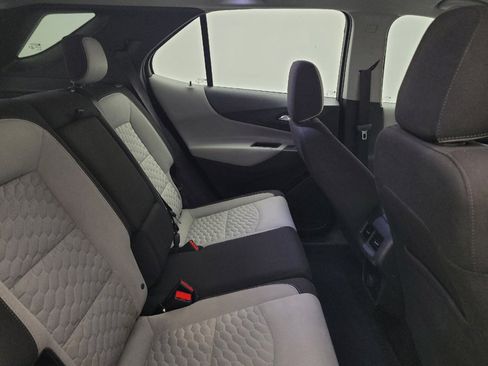 Used 2018 Chevrolet Equinox LS FWD image 19