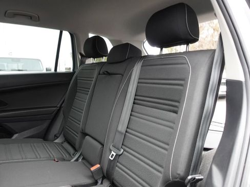 Used 2024 Volkswagen Tiguan S image 25