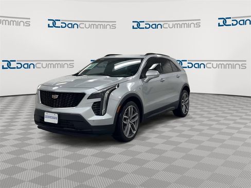 Used 2020 Cadillac XT4 Sport image 3