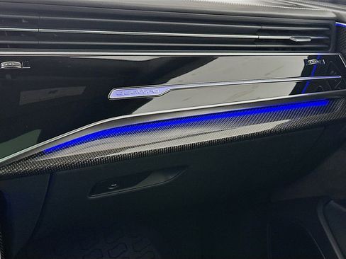 Used 2021 Audi SQ8 Prestige w/ Prestige Package image 16