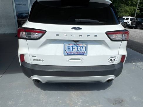 Used 2021 Ford Escape SE w/ Convenience Package AWD/4WD image 3