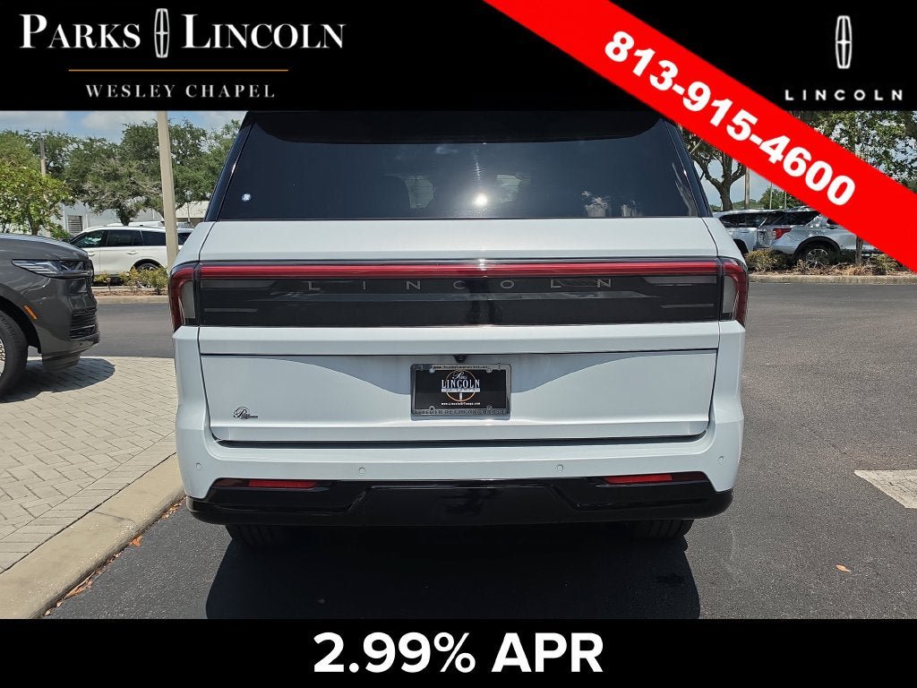 Certified 2025 Lincoln Navigator Reserve AWD/4WD image 5