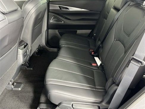 Certified 2025 INFINITI QX60 Luxe AWD/4WD image 17