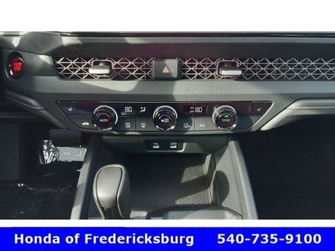 Certified 2025 Honda Accord SE image 19