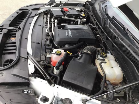 Used 2024 Chevrolet Suburban Premier AWD/4WD image 44