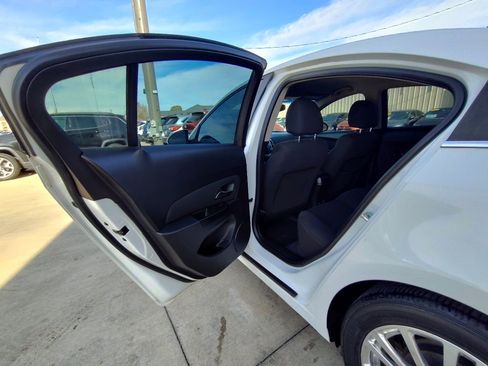 Used 2012 Chevrolet Cruze Eco image 23