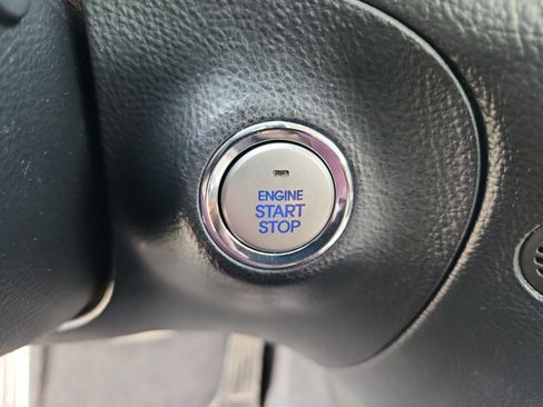 Used 2011 Hyundai Genesis 3.8 w/ Technology Pkg 4 image 30