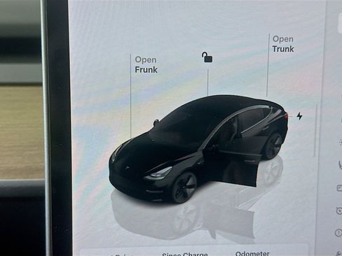 Used 2023 Tesla Model 3 Long Range image 19