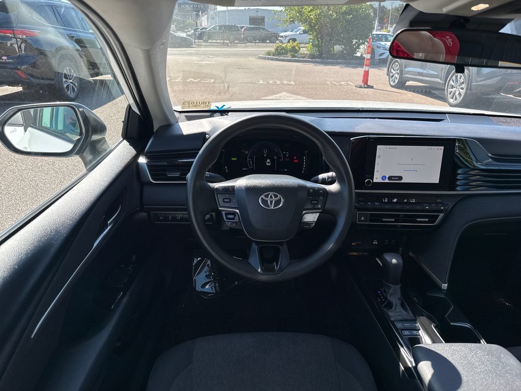 Used 2025 Toyota Camry LE FWD image 11