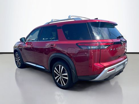 Used 2024 Nissan Pathfinder Platinum w/ Cargo Package FWD image 5