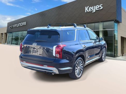 Used 2024 Hyundai Palisade Calligraphy image 4