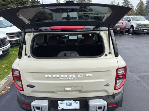 New 2025 Ford Bronco Sport Outer Banks w/ Sasquatch Outer Banks Package image 33