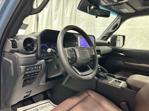 Used 2025 Toyota Land Cruiser w/ Premium Package image 15