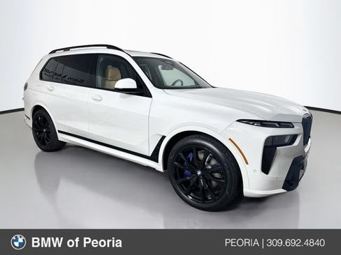 New 2027 BMW X7 xDrive40i w/ M Sport Package AWD/4WD image 1