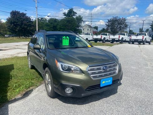 Used 2016 Subaru Outback 2.5i Premium AWD/4WD image 1