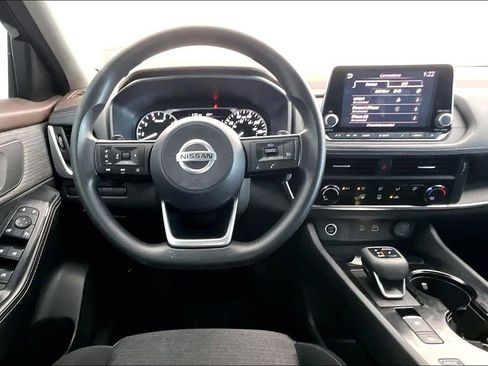 Used 2021 Nissan Rogue S image 7