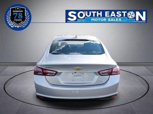 Used 2022 Chevrolet Malibu LT image 4