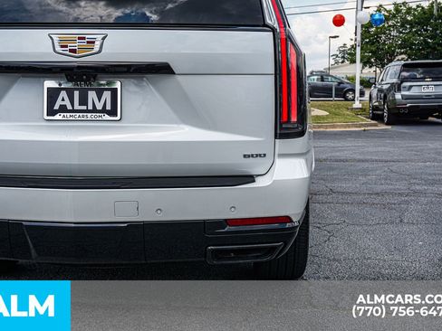Used 2025 Cadillac Escalade Sport w/ Touring Package AWD/4WD image 18