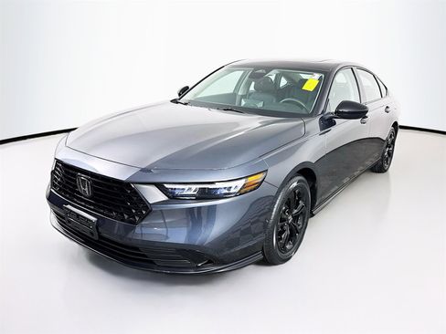 Used 2025 Honda Accord SE image 3