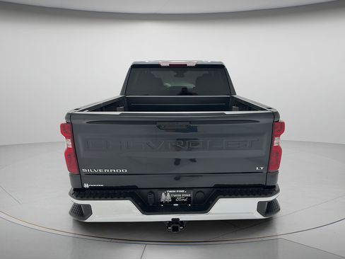 Used 2024 Chevrolet Silverado 1500 LT AWD/4WD image 5