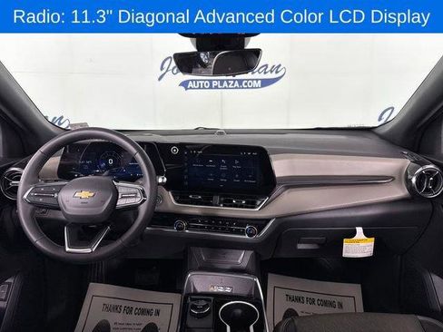 New 2026 Chevrolet Equinox LT w/ Convenience Package II AWD/4WD image 9