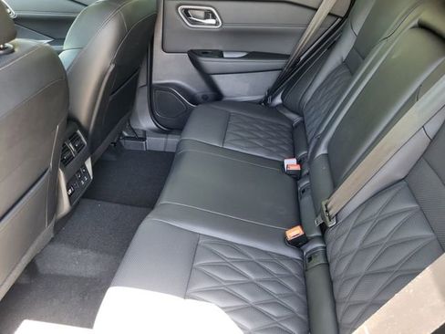New 2026 Nissan Rogue Platinum w/ Platinum Premium Package AWD/4WD image 14