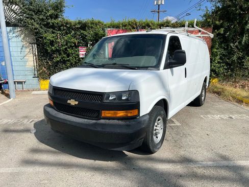 Used 2019 Chevrolet Express 2500 w/ Driver Convenience Package image 18