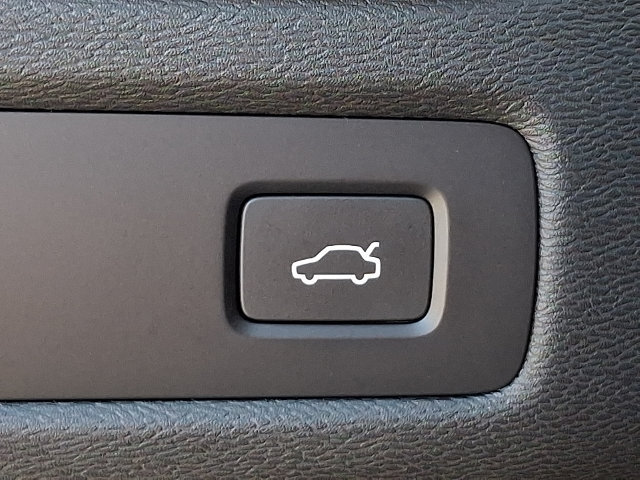 Used 2022 Volvo XC60 B5 Inscription w/ Advanced Package AWD/4WD image 25