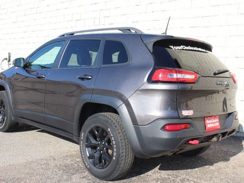 Used 2018 Jeep Cherokee Trailhawk w/ Quick Order Package 25L image 3