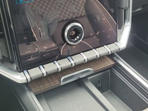 New 2026 GMC Acadia Denali w/ Super Cruise Package image 29