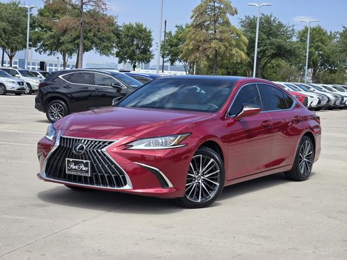 Used 2025 Lexus ES 350 w/ Premium Package FWD image 1