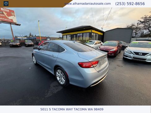 Used 2015 Chrysler 200 Limited w/ Convenience Group image 8