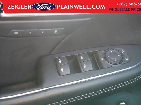 Used 2023 Buick Envision Avenir image 35