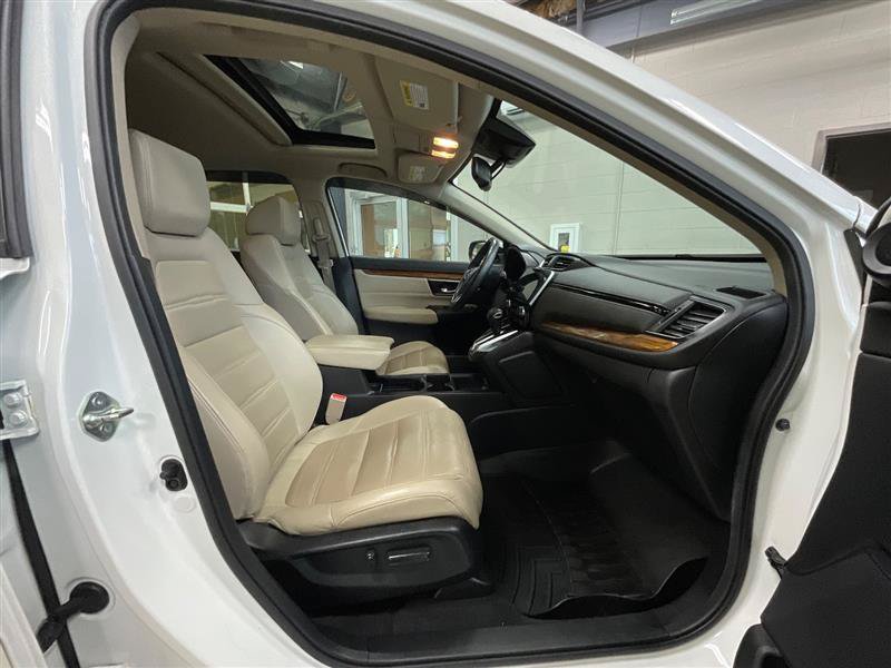 Used 2018 Honda CR-V Touring image 34