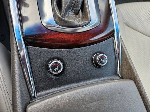 Used 2011 INFINITI G37 Journey w/ Premium Pkg image 8