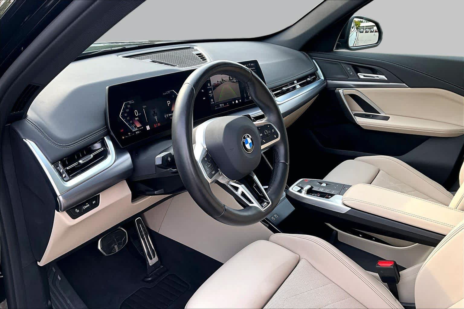 Used 2025 BMW X1 xDrive28i AWD/4WD image 17