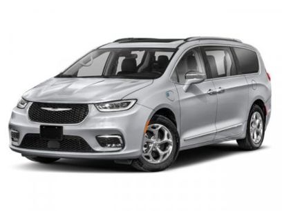 Used 2023 Chrysler Pacifica Touring-L