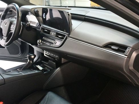 Used 2022 Lexus ES 350 Ultra Luxury image 29