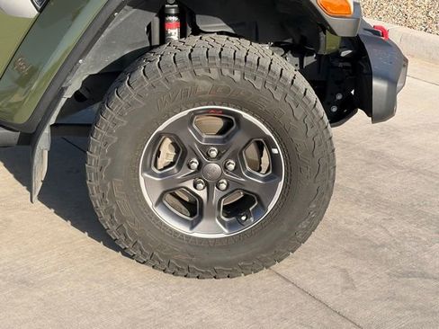 Used 2022 Jeep Gladiator Rubicon w/ Safety Group image 8