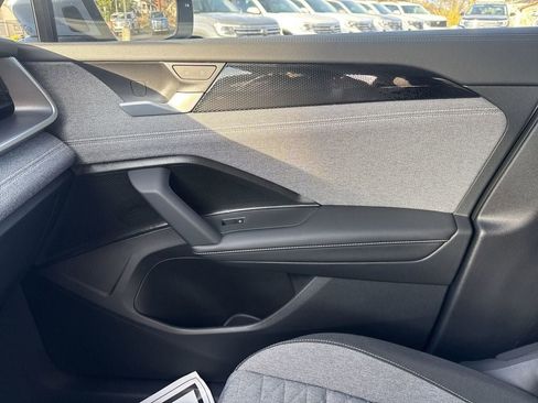 New 2026 Volkswagen Tiguan S image 20